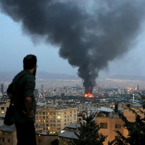 Íránský režim není jako dům z karet. Útoky spojily Iránce a podněcují touhu po jaderné zbrani, Andrea Procházková, Erik Tabery