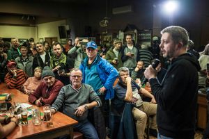 Mezi občany! STAN sestavuje kandidátky v ulicích, ANO vysílá Havlíčka do pražských hospod, Andrea Procházková, Erik Tabery