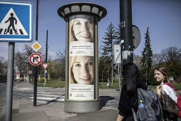 Reakce na znásilňování Ukrajinek odkryla ultrakonzervativní tvář a taktiku Hnutí Pro život audiobook, Andrea Procházková, Erik Tabery